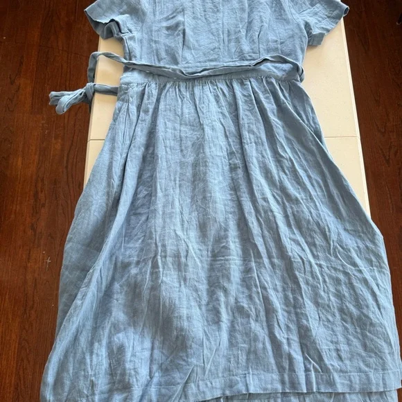 100% Linen Grae Cove Light Blue Wrap Dress - Picture 6 of 12